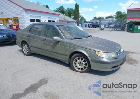 2001 Saab 9-5 z USA, uszkodzony, nr VIN YS3ED48E713026542